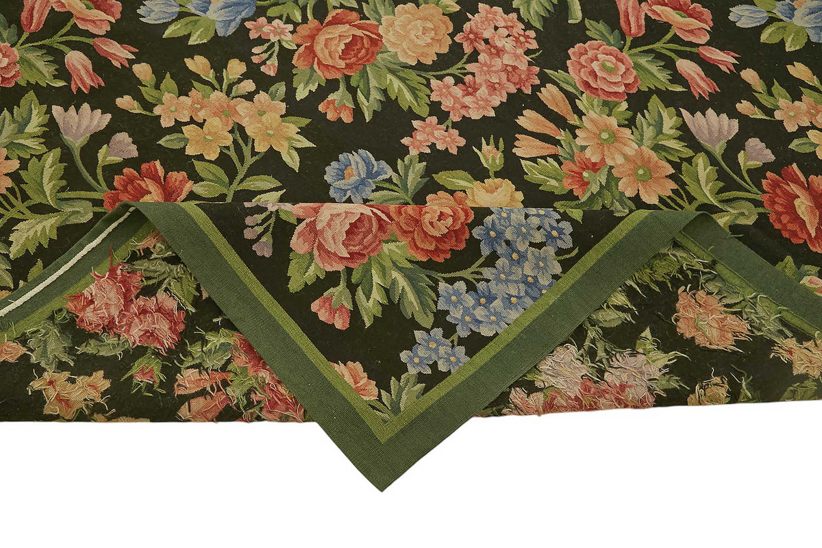 Sivemi Çok Renkli Halı Siyah Zeminli Çiçek Desenli 238x306 cm – kenar detayı