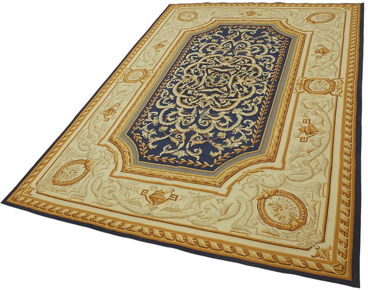 Sivemi Bej Lacivert Madalyon Desenli Kabartmalı Halı 177x267 cm – doku yakın çekim