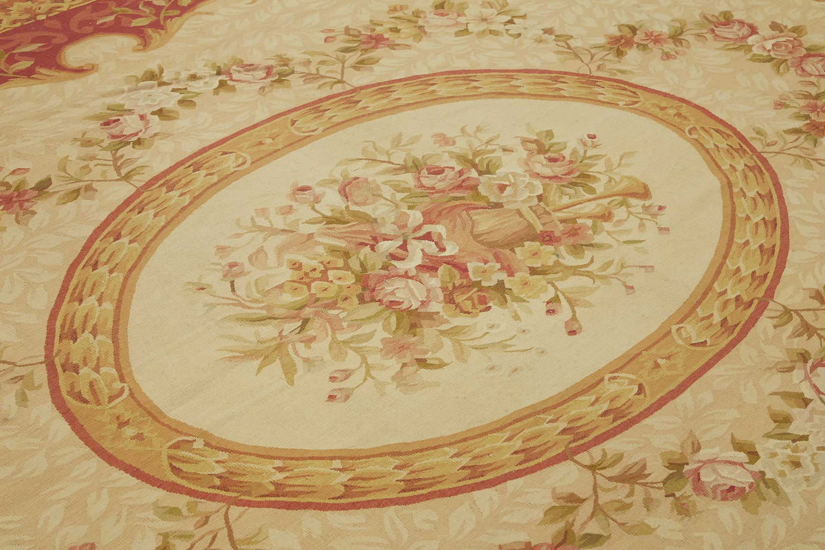 Sivemi Çiçek Desenli Bej Kırmızı Aubusson El Dokuma Halı 270x380 cm – mekânda kullanım