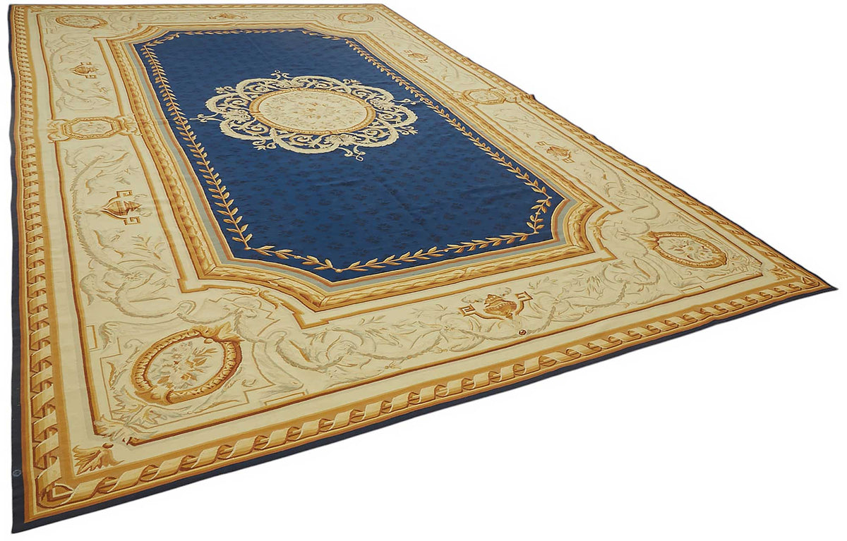 Sivemi Lacivert Bej Madalyon Desenli Pamuk Yün El Dokuma Halı 304x457 cm – genel görünüm