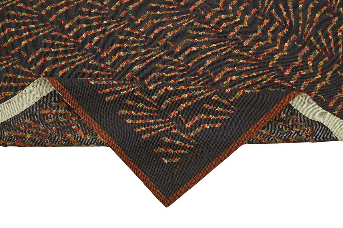 Mevri Siyah Kahverengi Geometrik Desenli Yün El Dokuma Halı 168x235 cm – kenar detayı
