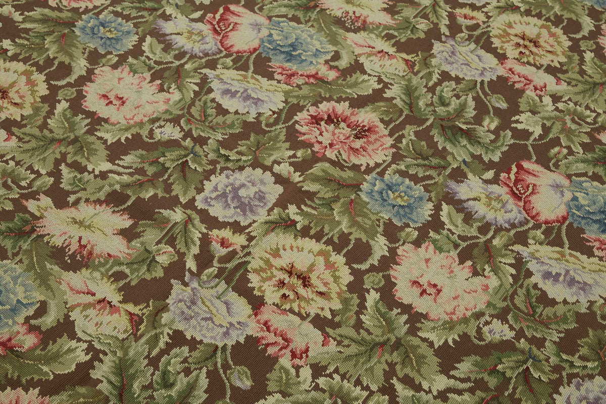 Mevri Needlepoint Kahverengi Yeşil Çiçek Desenli Halı 186x277 cm – mekânda kullanım
