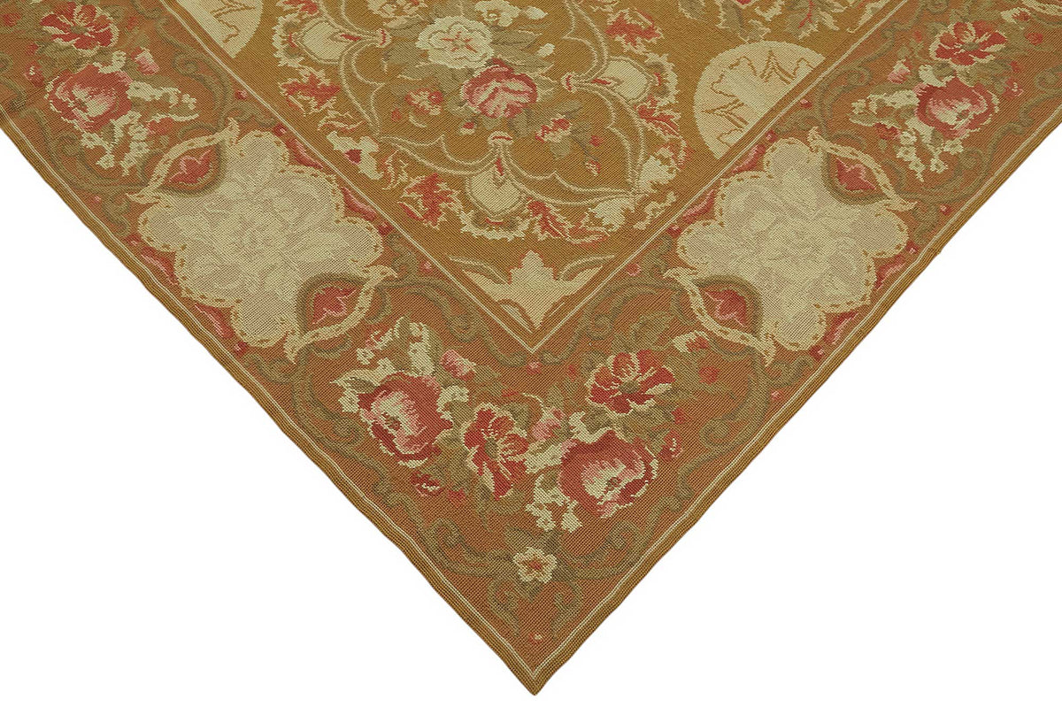 Mevri Needlepoint Altın Bej Çiçek Desenli El Dokuma Halı 181x273 cm – detay görünümü