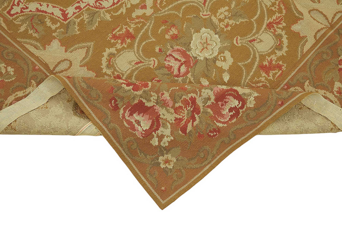 Mevri Needlepoint Altın Bej Çiçek Desenli El Dokuma Halı 181x273 cm – kenar detayı