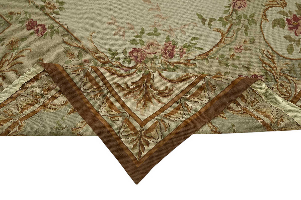 Mevri Gri Bej Halı Pembe Yeşil Çiçekli El Dokuma 243x302 cm – kenar detayı