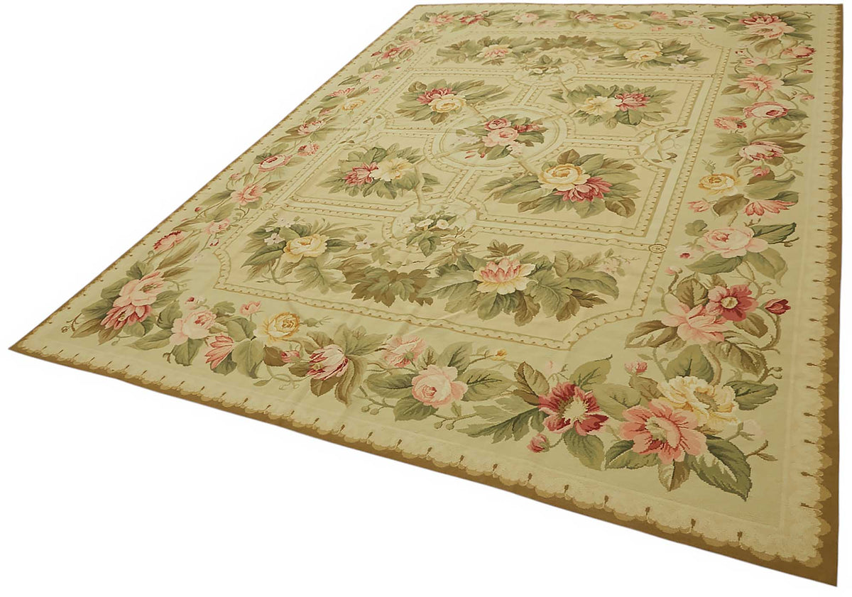 Mevri Needlepoint Bej Çiçek Desenli El Dokuma Halı 270x352 cm – doku yakın çekim