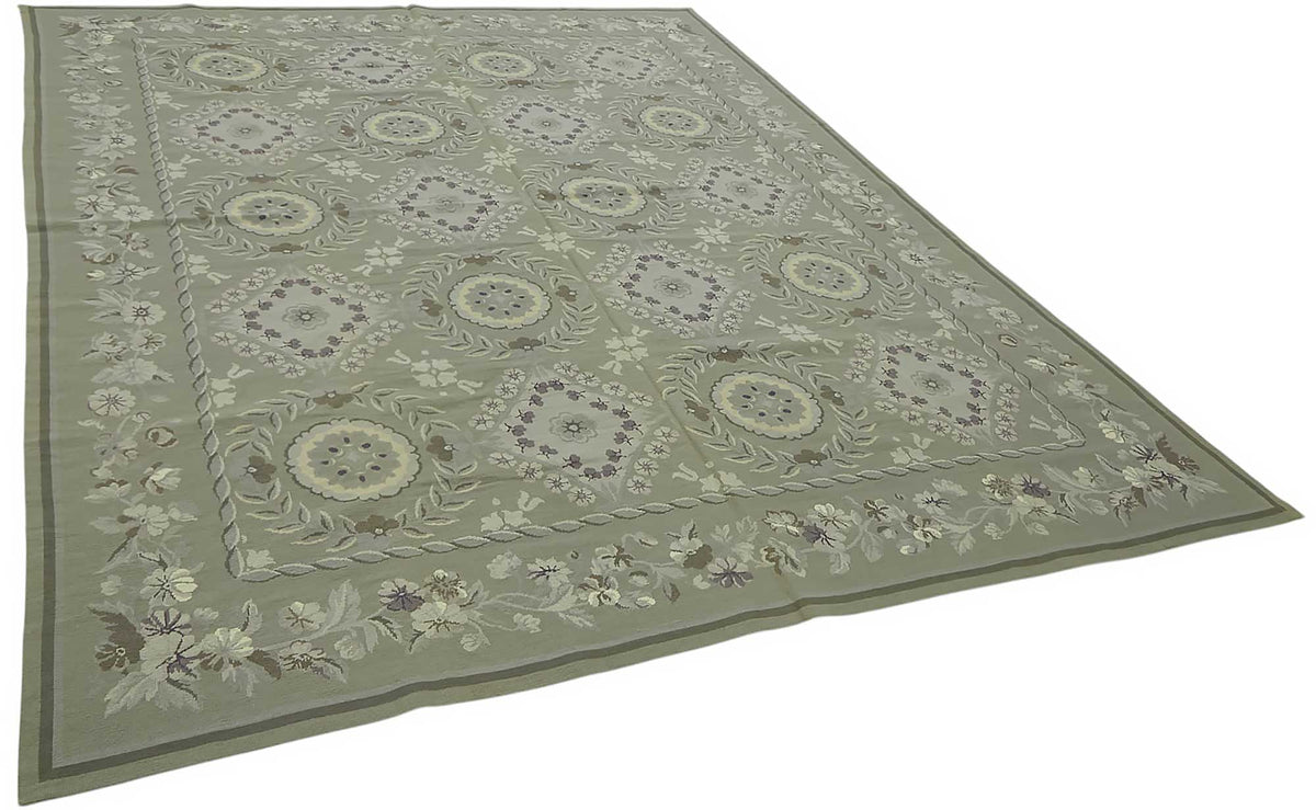 Mevri Açık Gri ve Yeşil Madalyon Desenli Düz Dokuma Halı 242x308 cm – genel görünüm