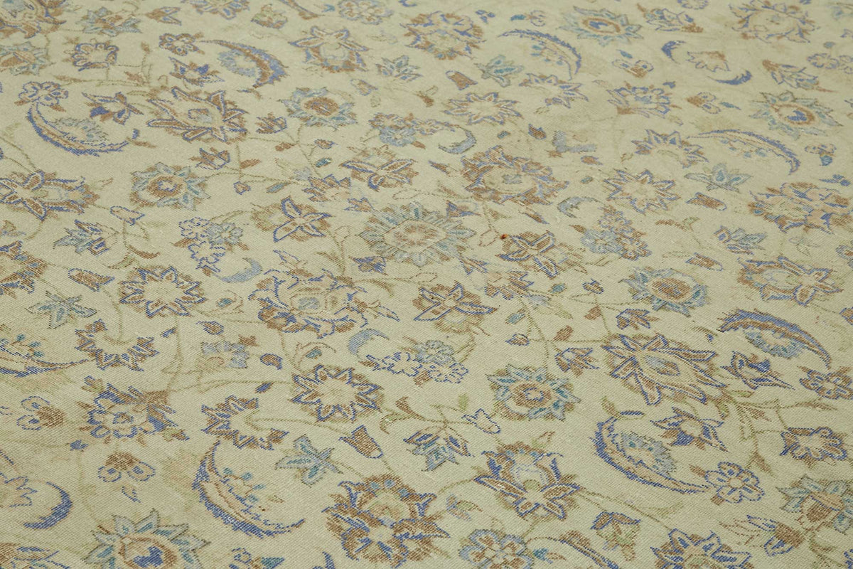 Rusvo Çiçek Desenli Bej Mavi El Dokuma Vintage Halı 280x386 cm – mekânda kullanım