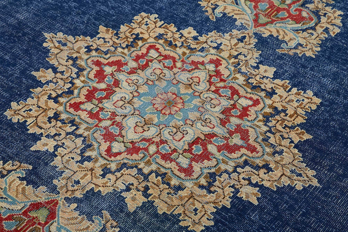 Rusvo Lacivert Kırmızı Madalyon Desenli Yün El Dokuma Halı 244x328 cm – mekânda kullanım
