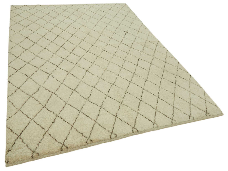 Komve Ekru Zemin Üzeri Koyu Kahverengi Etnik Desenli Halı 188x270 cm – genel görünüm