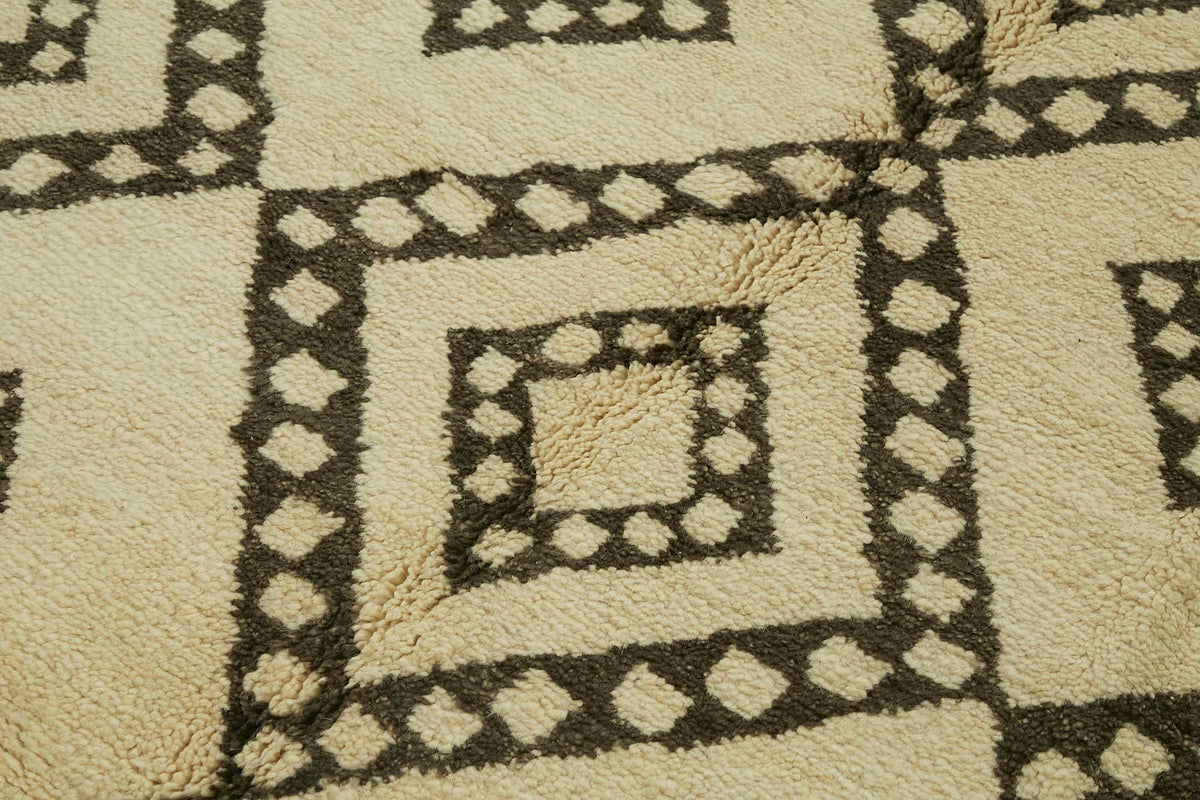 Komve Krem Kahverengi Baklava Desenli El Dokuma Halı 188x300 cm 47549 – mekânda kullanım