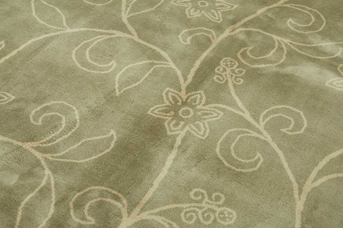 Komve Yeşil Krem Çiçek Desenli El Dokuma Halı 187x274 cm – mekânda kullanım
