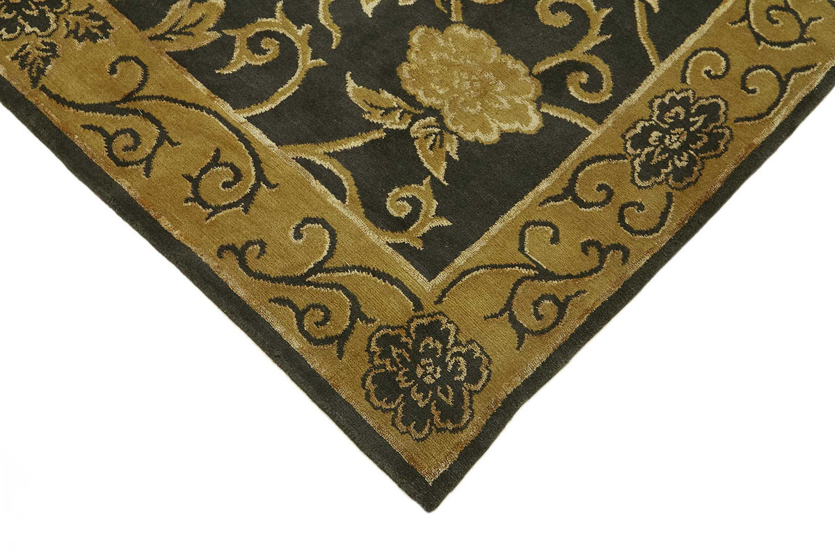 Komve Çiçek Desenli Siyah Gold El Dokuma Uşak Halı 184x264 cm – detay görünümü
