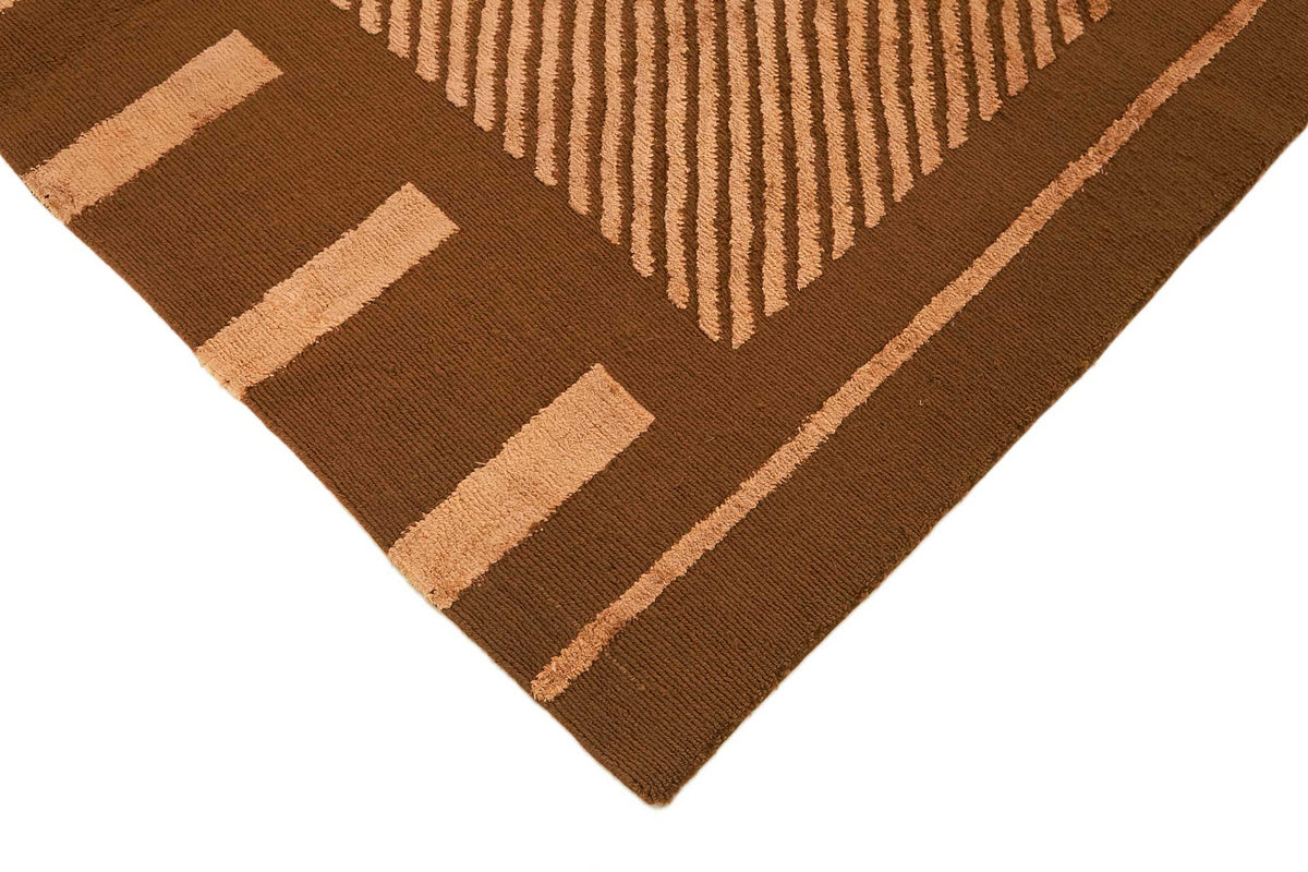 Komve Kahverengi Geometrik Desenli Yün El Dokuma Halı 187x270 cm – detay görünümü