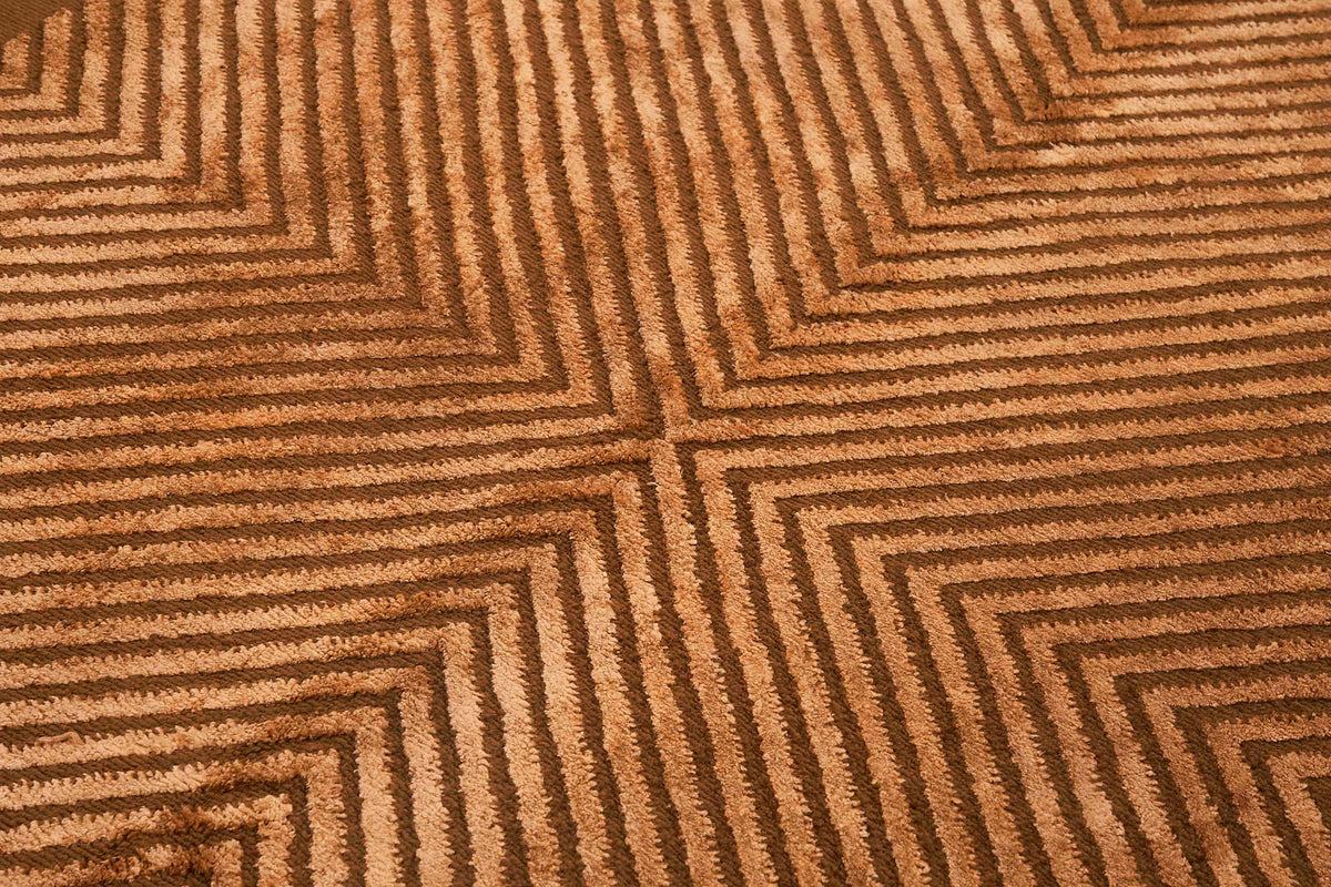 Komve Kahverengi Geometrik Desenli Yün El Dokuma Halı 187x270 cm – mekânda kullanım