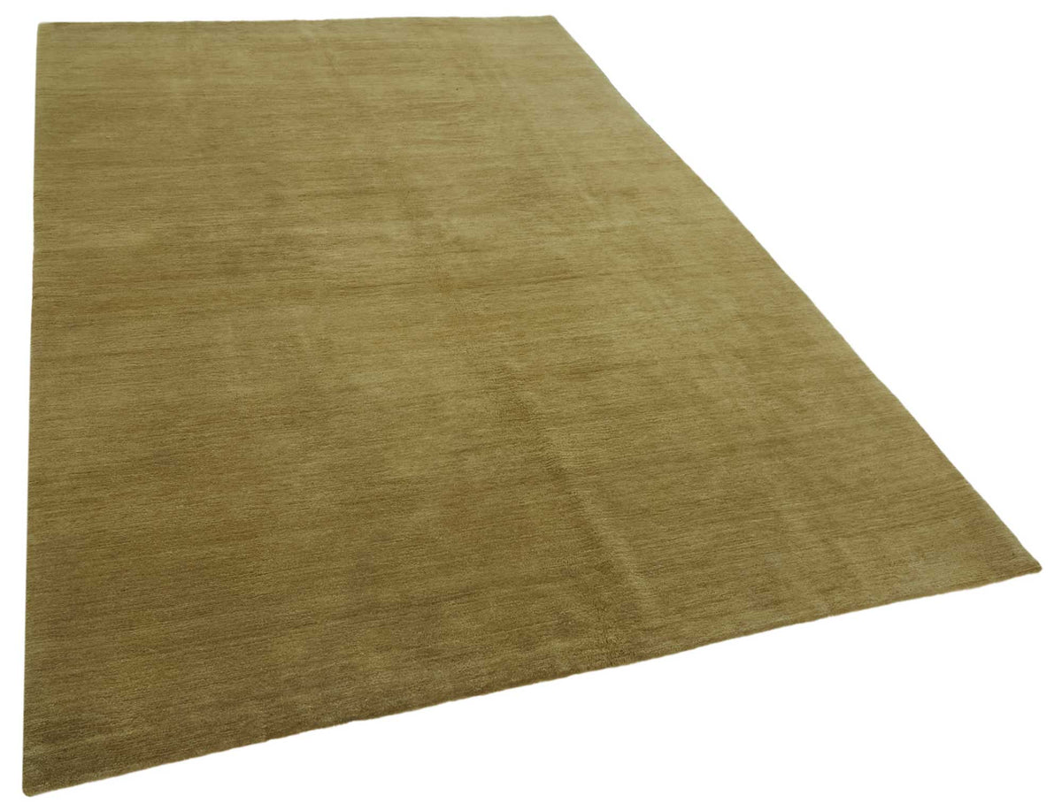 Komve Uşak Halı Haki Yeşil Desensiz El Dokuma Halı 179x268 cm 47603 – genel görünüm