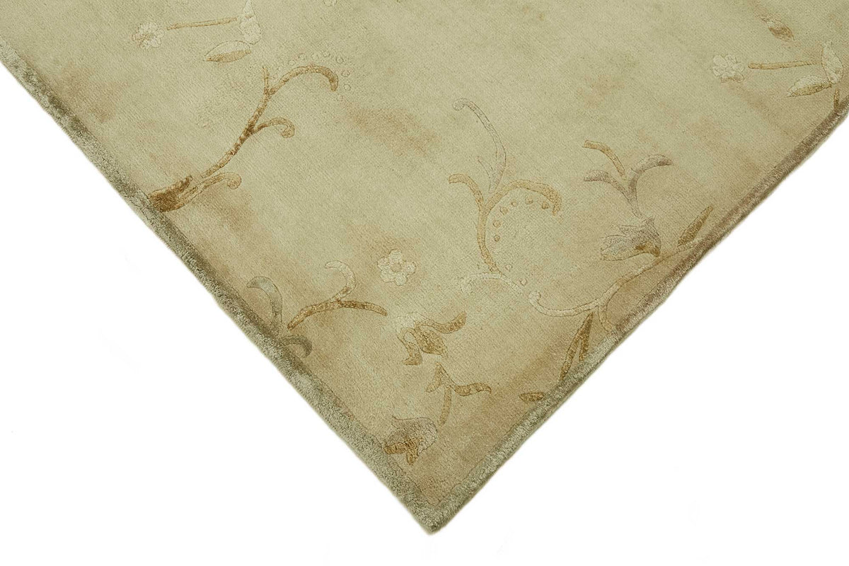 Komve Uşak Krem Bej Çiçek Desenli Klasik El Dokuma Halı 183x270 cm – detay görünümü