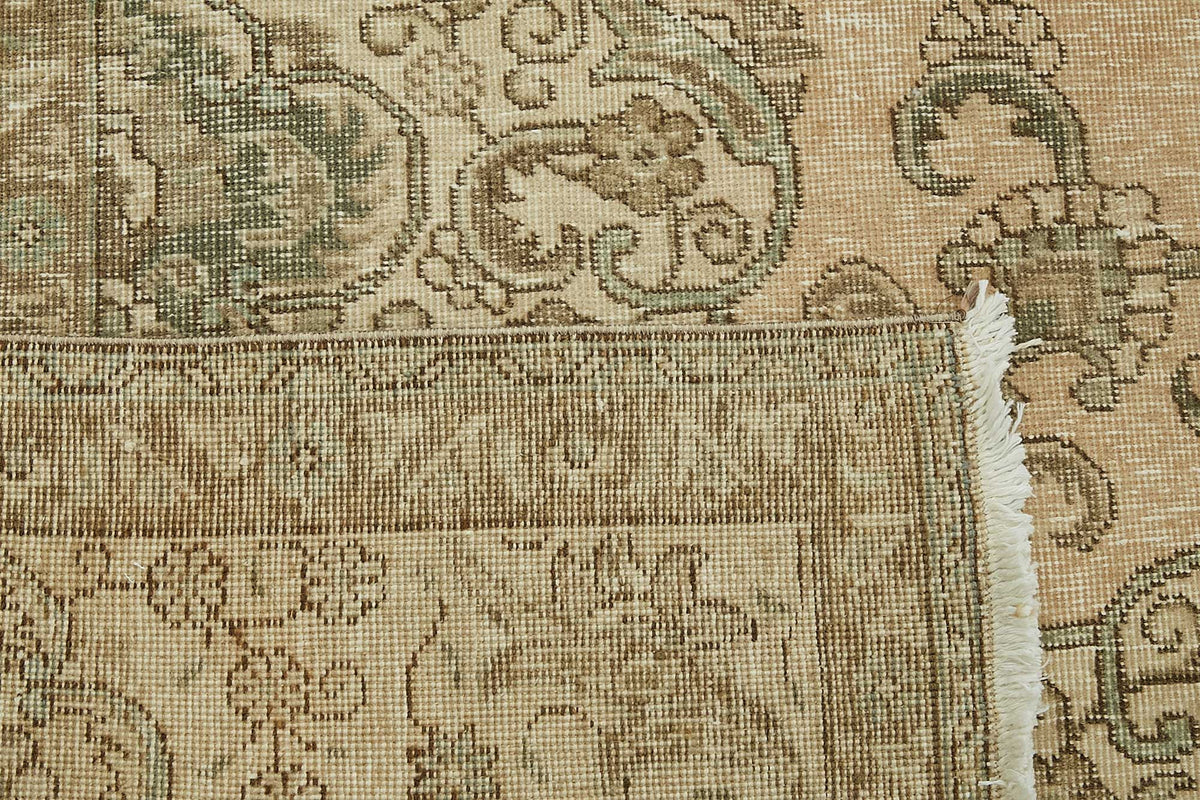 Rusvo Bej Gri Madalyon Klasik El Dokuma Halı 255x362 cm – arka yüz görünümü