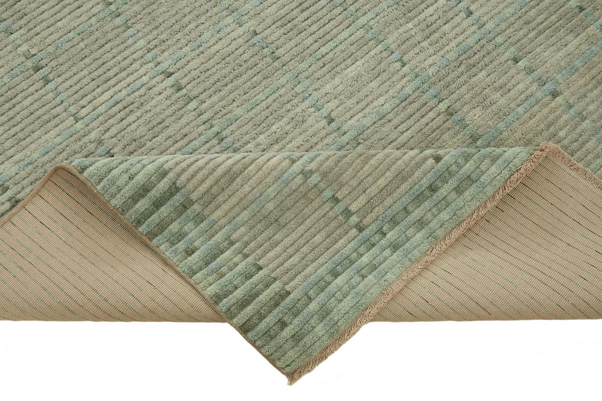 Veltos Geometrik Desenli Adaçayı Yeşili Açık Gri Uşak Halısı 202x294 cm – kenar detayı