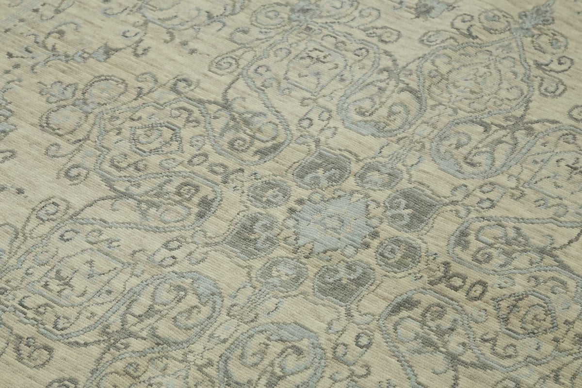 Veltos Açık Bej ve Buz Mavisi Madalyon Desenli Yün Halı 195x300 cm – mekânda kullanım