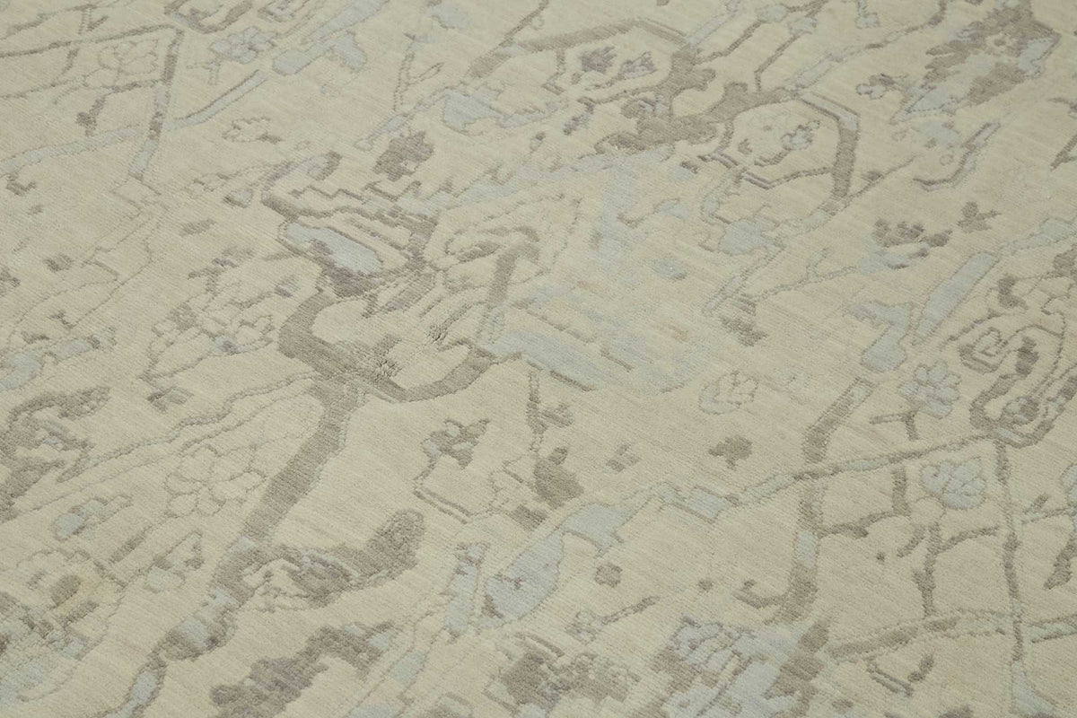 Veltos Bej ve Açık Gri Soyut Desenli Yün El Dokuma Halı 217x297 cm – mekânda kullanım