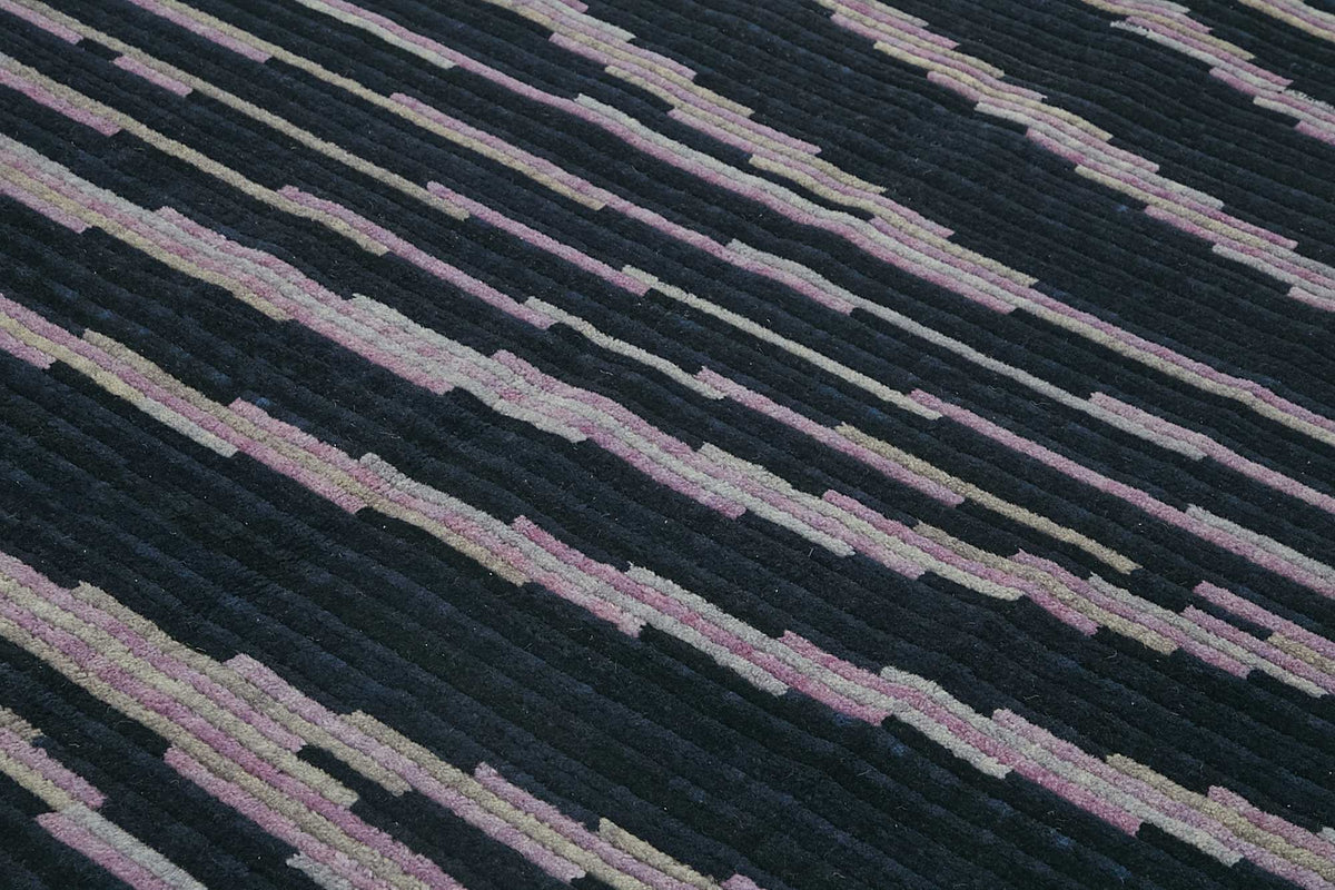 Veltos Geometrik Desenli Lacivert Gri El Dokuma Halı 300x366 cm – mekânda kullanım