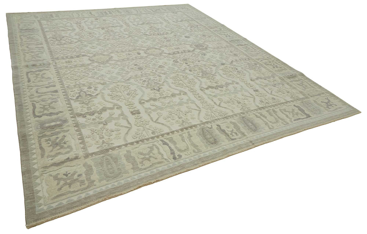 Veltos Uşak El Dokuma Açık Gri Geometrik Desenli Halı 309x372 cm – genel görünüm