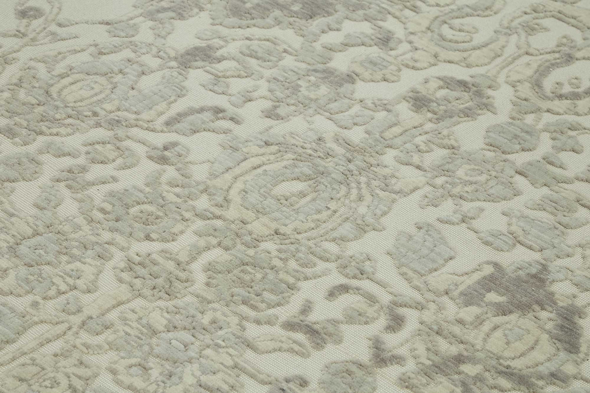 Veltos Beyaz ve Gri Çiçek Desenli Yün El Dokuma Halı 307x375 cm – mekânda kullanım