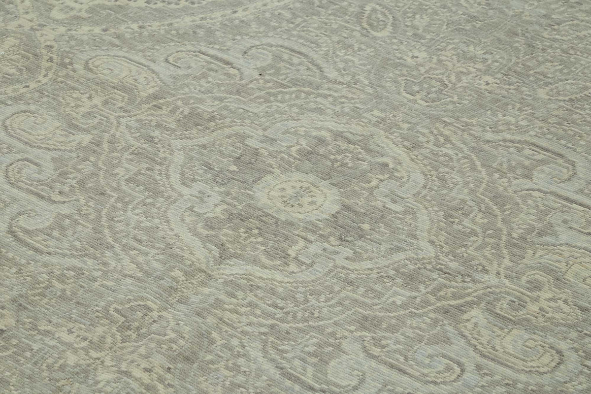 Veltos Gri Bej Madalyon Göbek El Dokuma Halı 283x365 cm – mekânda kullanım