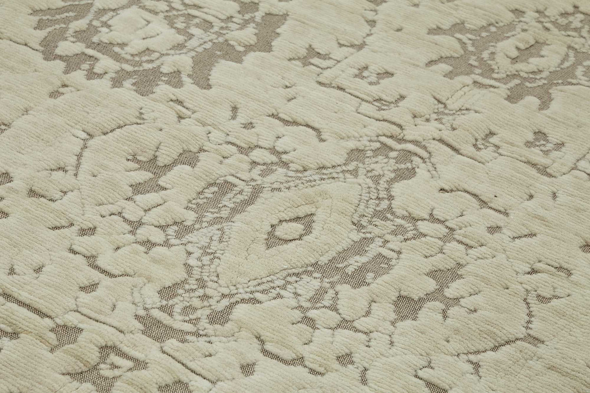 Veltos Bej Gri Madalyon Yün El Dokuma Halı 265x378 cm – mekânda kullanım