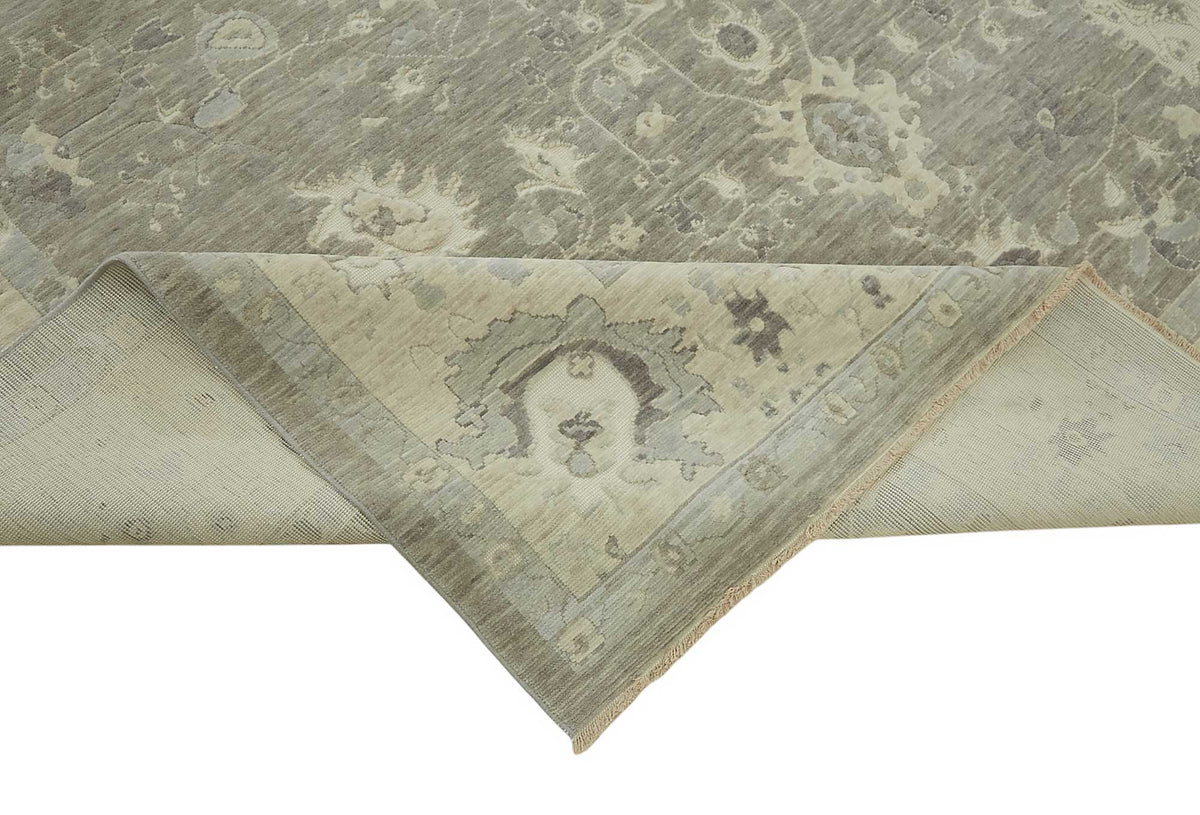 Veltos Gri Bej Madalyon Desenli Klasik El Dokuma Halı 258x350 cm – kenar detayı