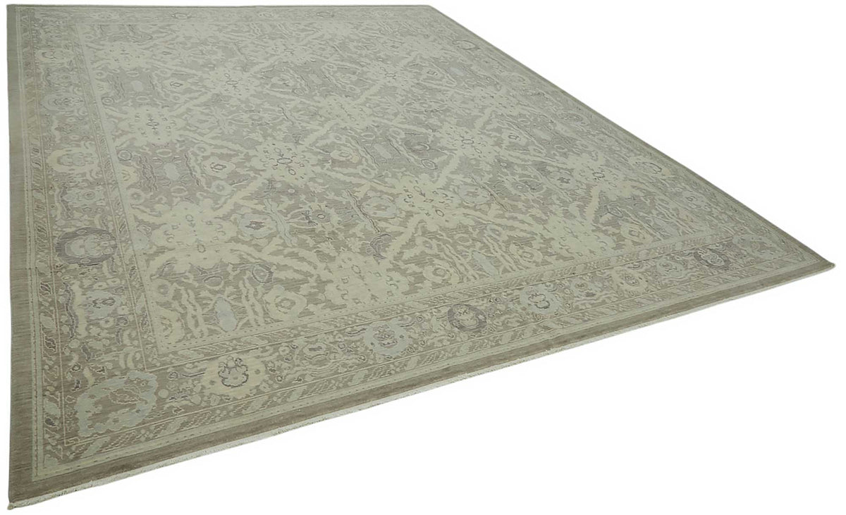 Veltos Madalyon Desenli Açık Gri Bej El Dokuma Uşak Halısı 305x376 cm – genel görünüm