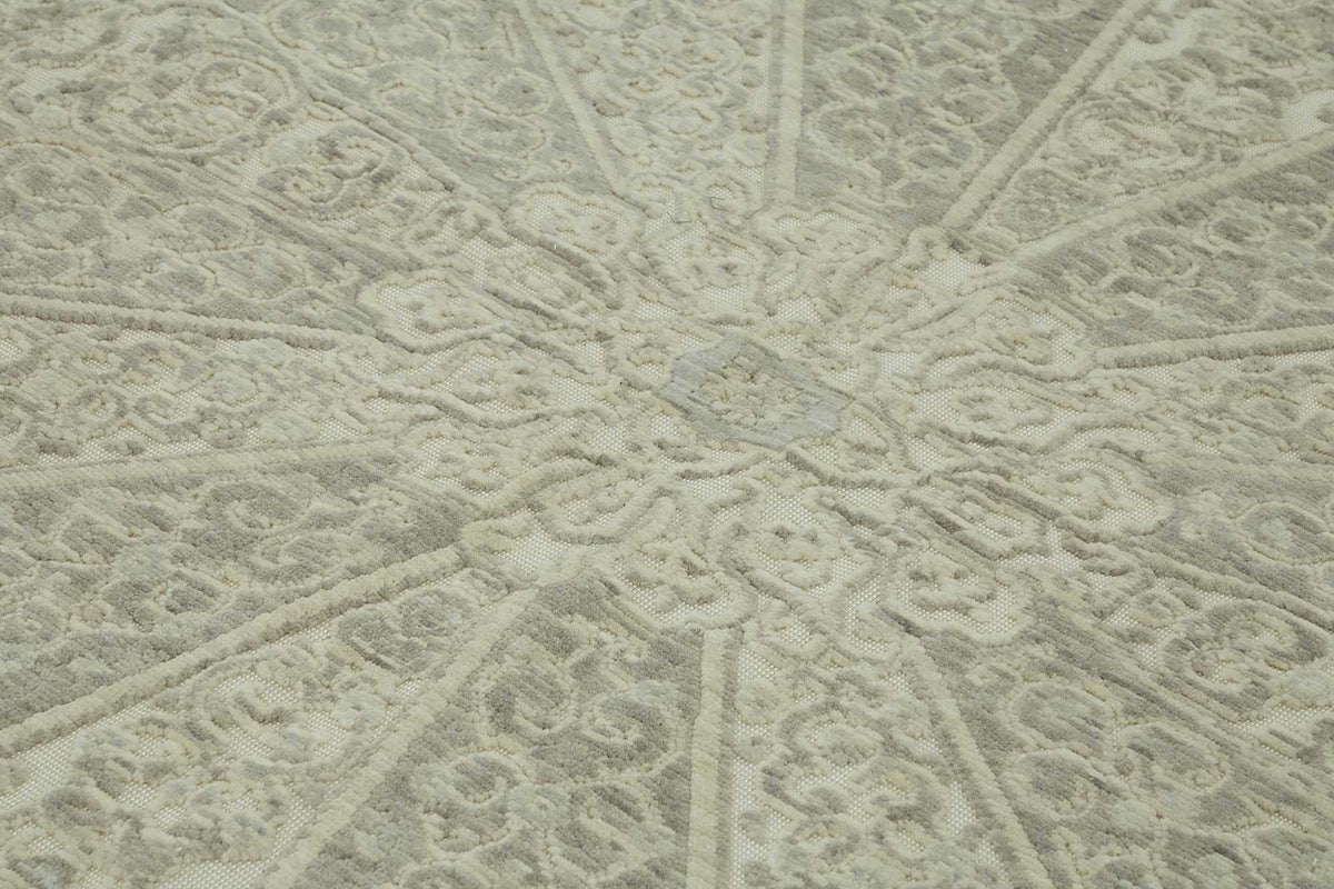 Veltos Açık Gri Klasik Madalyon Göbekli El Dokuma Halı 300x377 cm – mekânda kullanım