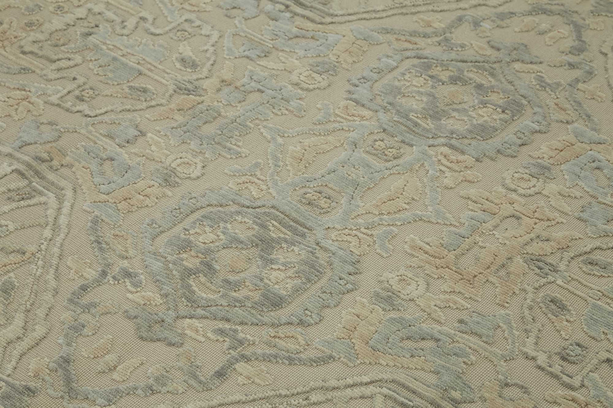 Veltos Uşak El Dokuma Açık Gri ve Mavi Madalyonlu Halı 274x345 cm – mekânda kullanım