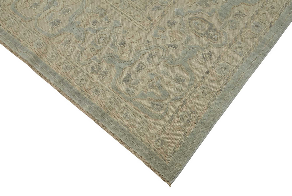 Veltos Uşak Dokuma Açık Mavi Madalyon Desenli Halı 277x345 cm – detay görünümü