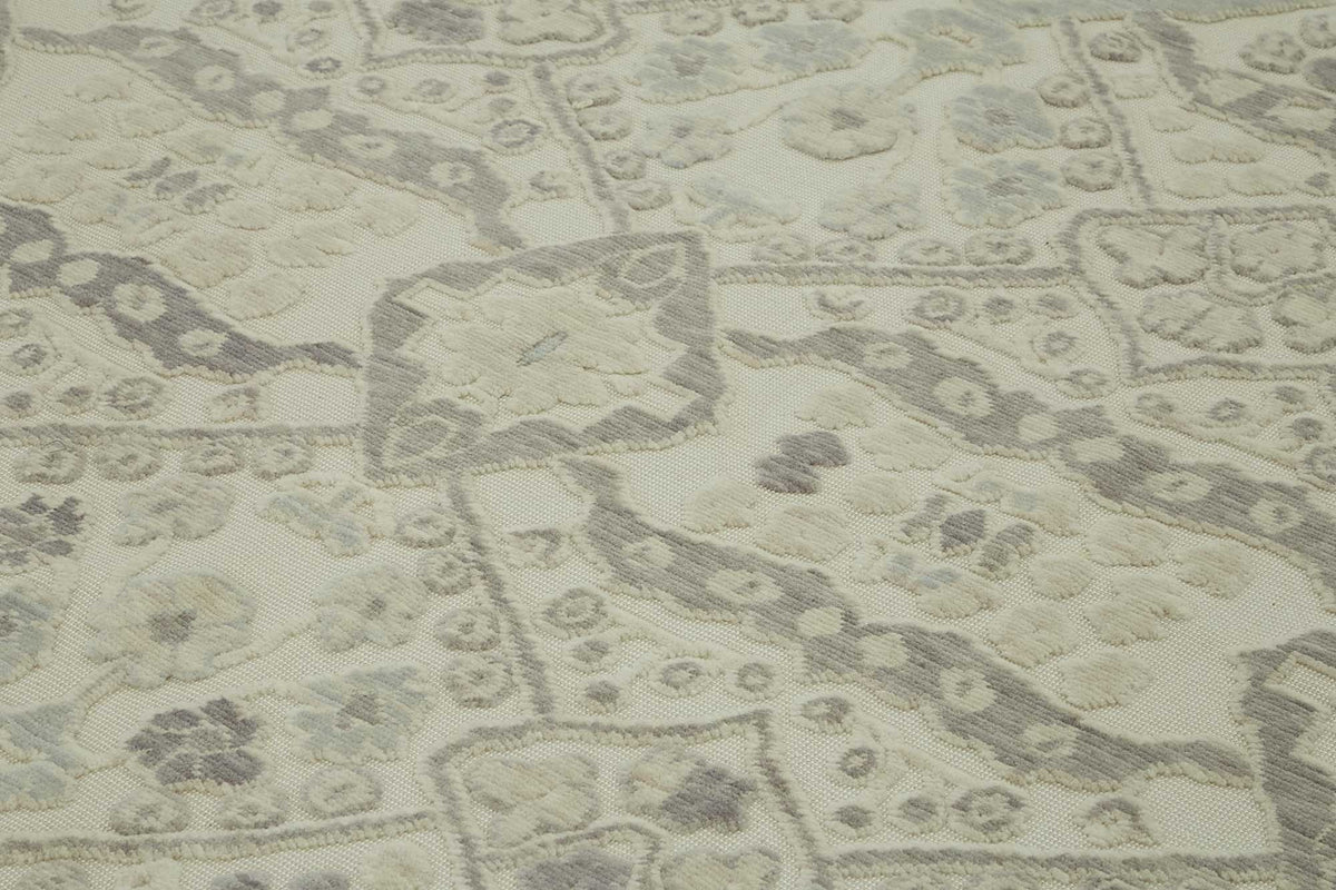 Veltos Geometrik Desenli Açık Gri Uşak El Dokuma Halı 307x374 cm – mekânda kullanım