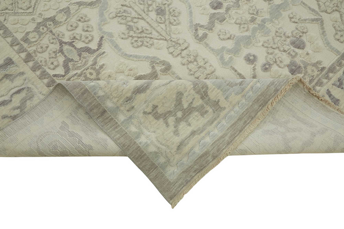 Veltos Geometrik Desenli Açık Gri Uşak El Dokuma Halı 307x374 cm – kenar detayı