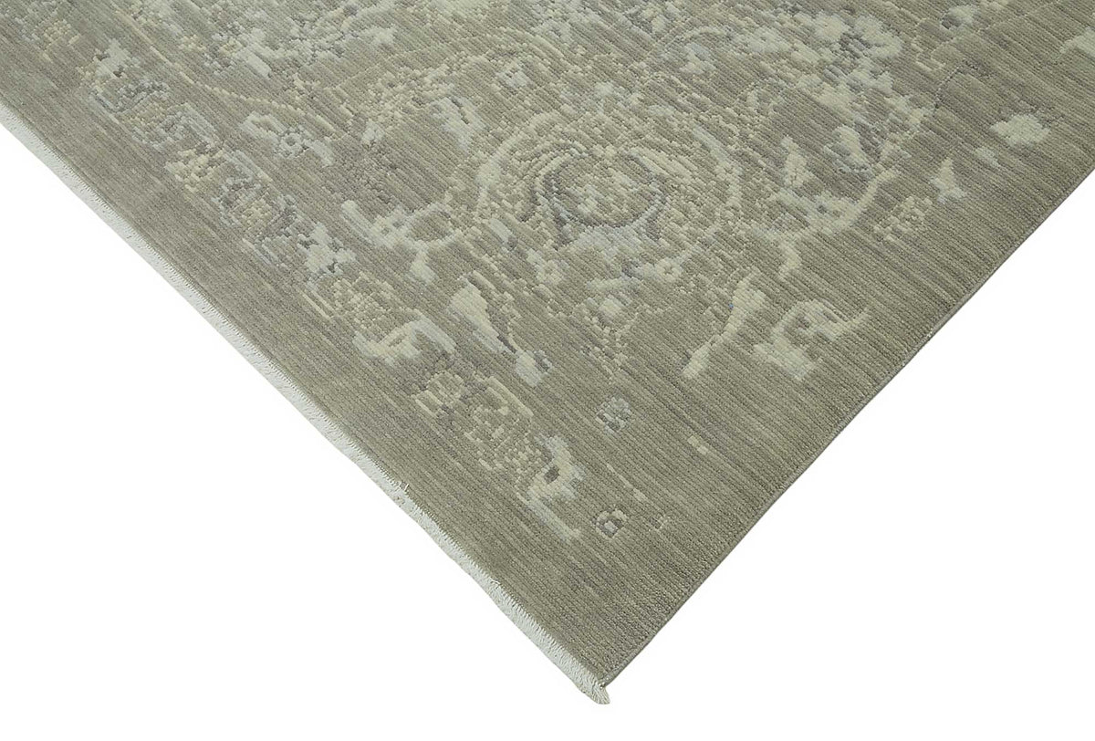 Veltos Gri Bej Çiçek Desenli Klasik El Dokuma Halı 284x352 cm – detay görünümü