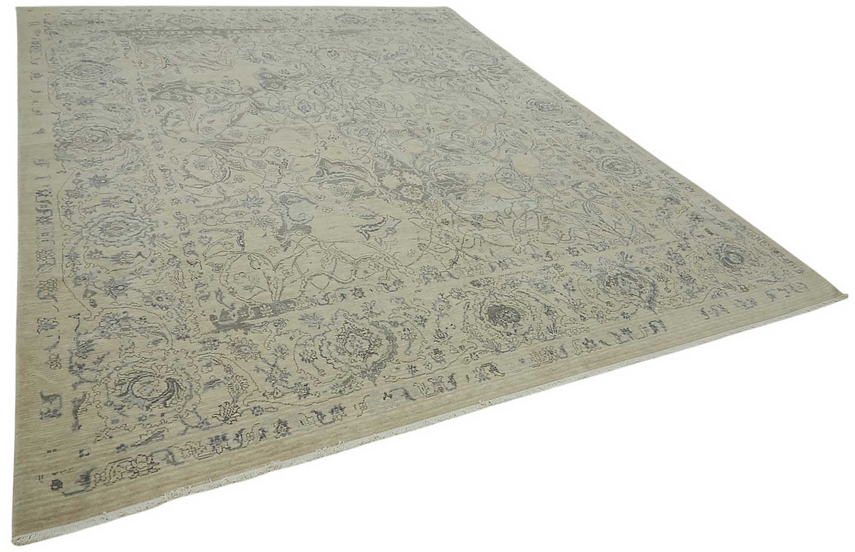 Veltos Uşak Çiçek Desenli Açık Gri Bej El Dokuma Yün Halı 280x357 cm – genel görünüm