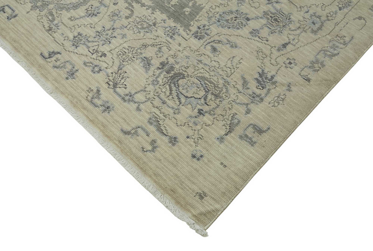 Veltos Uşak Çiçek Desenli Açık Gri Bej El Dokuma Yün Halı 280x357 cm – detay görünümü