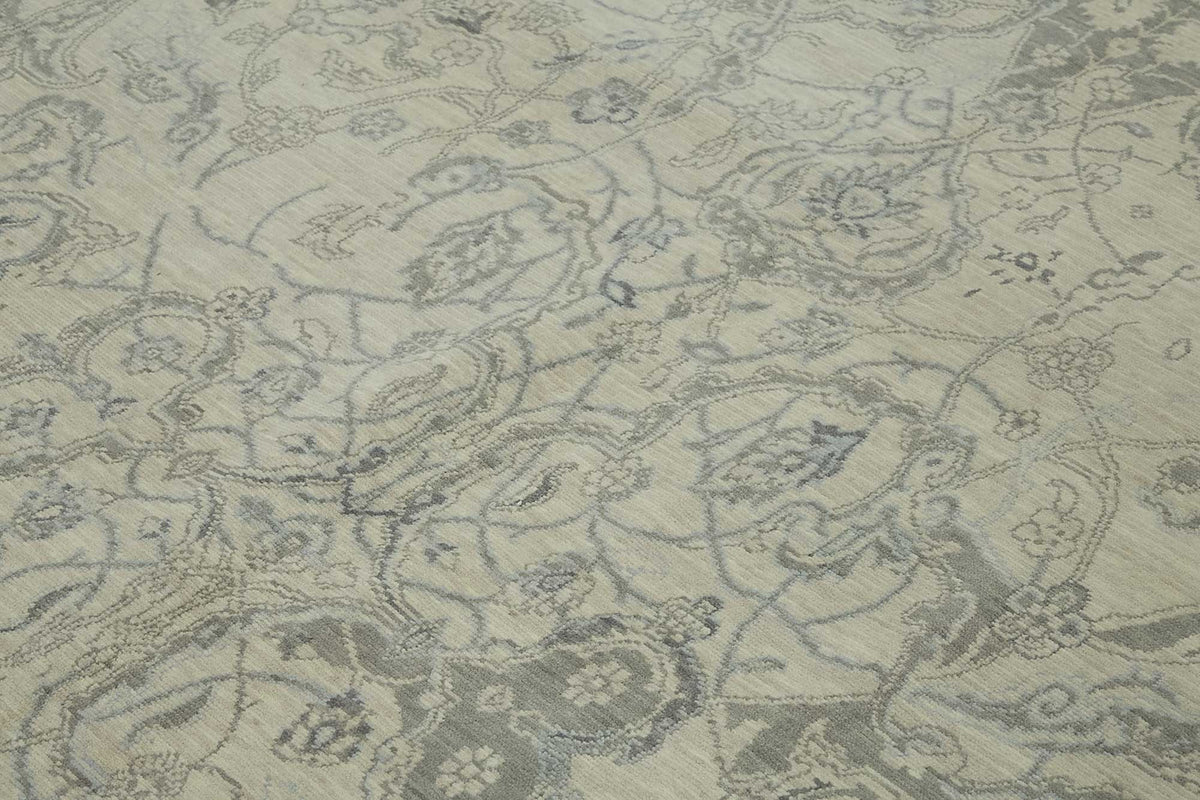 Veltos Uşak Çiçek Desenli Açık Gri Bej El Dokuma Yün Halı 280x357 cm – mekânda kullanım