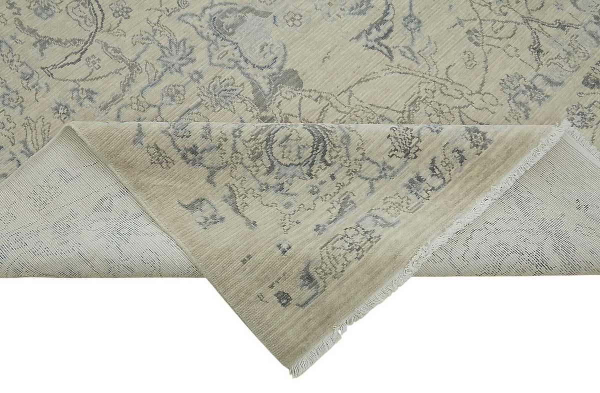Veltos Uşak Çiçek Desenli Açık Gri Bej El Dokuma Yün Halı 280x357 cm – kenar detayı
