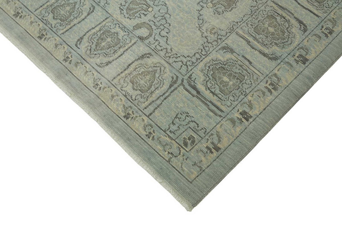 Veltos Gri Bej Madalyon Desenli Klasik El Dokuma Halı 310x376 cm – detay görünümü