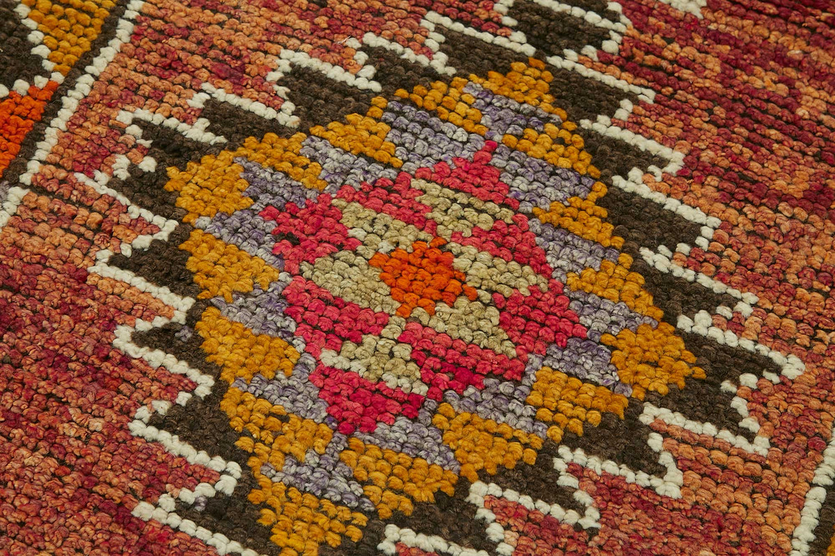 Zolvo Kırmızı Turuncu Geometrik Etnik El Dokuma Yolluk 83x395 cm – mekânda kullanım
