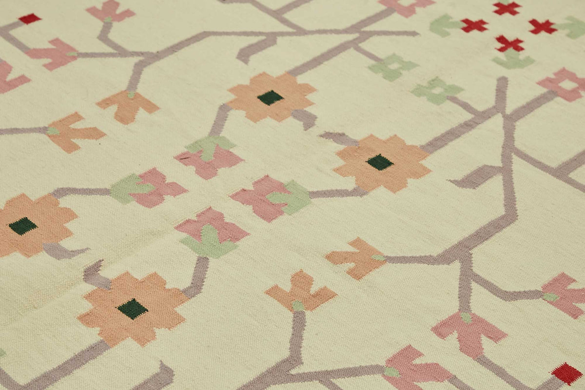 Krovix Krem Pembe Geometrik Desenli Modern Yün El Dokuma Kilim 305x427 cm – mekânda kullanım