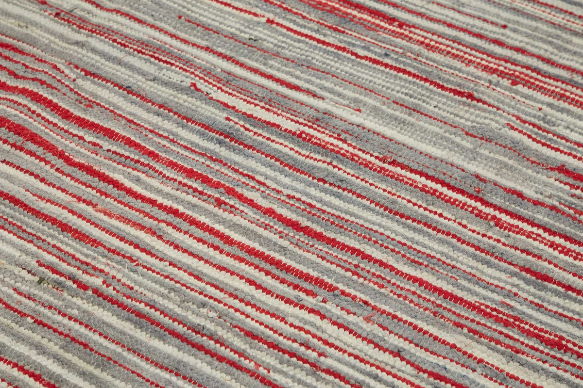 Gozvan Beyaz Kırmızı Çizgili Modern El Dokuma Halı 278x362 cm – mekânda kullanım