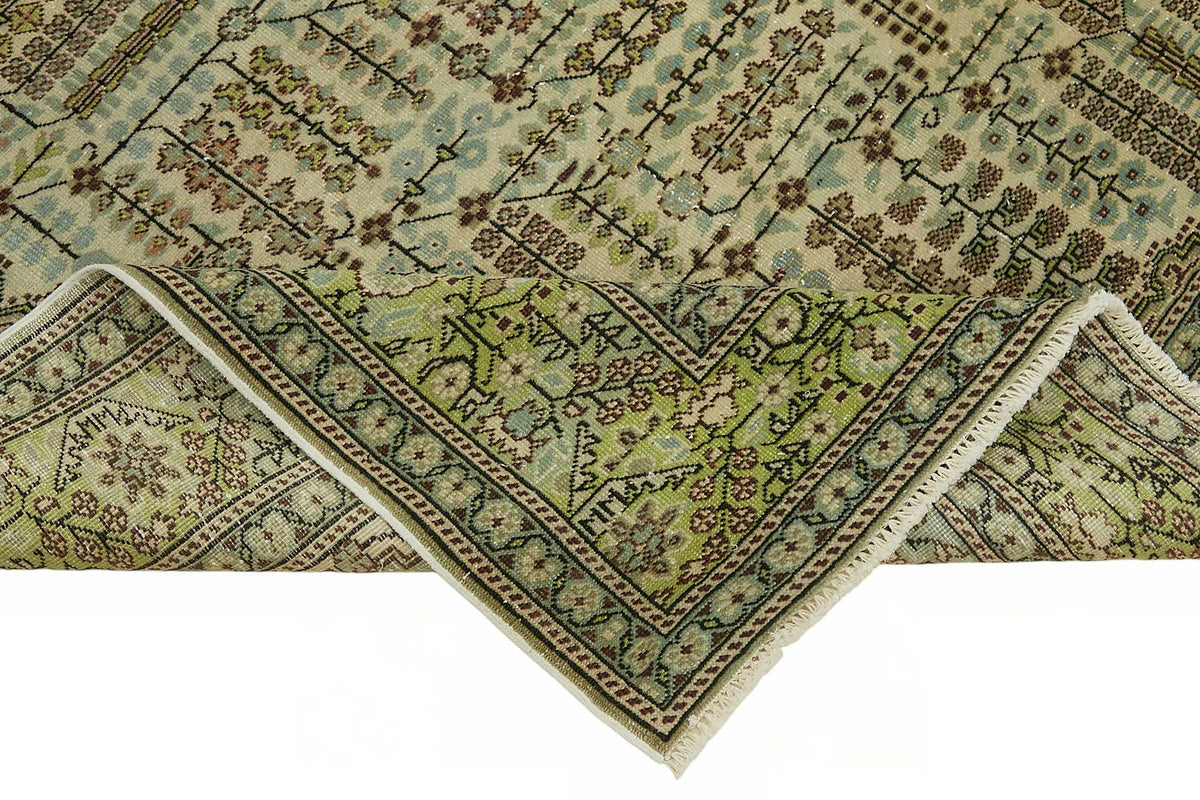 Javrik Düz Yeşil Halı Madalyon Desenli Vintage 197x290 cm – kenar detayı