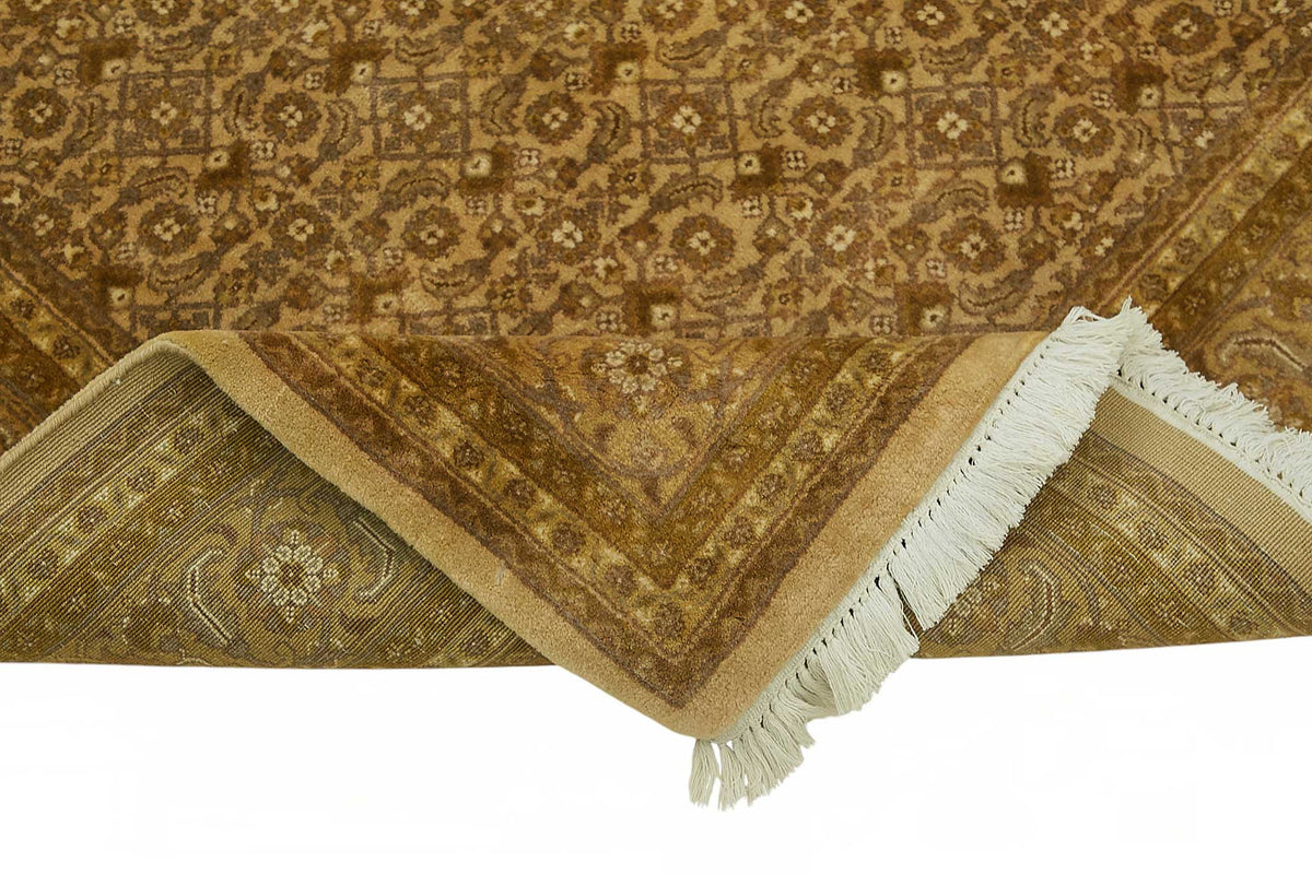 Vamave Kahverengi ve Bej Geometrik Desenli Uşak Halısı 183x274 cm – kenar detayı