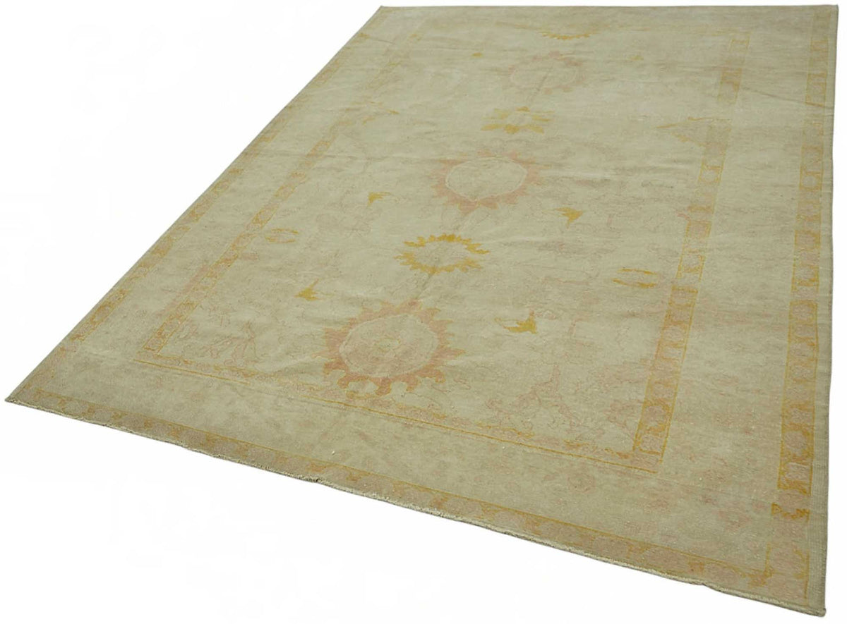 Vamave Düz Bej Halı Uşak Madalyon Desenli Vintage 188x255 cm – doku yakın çekim
