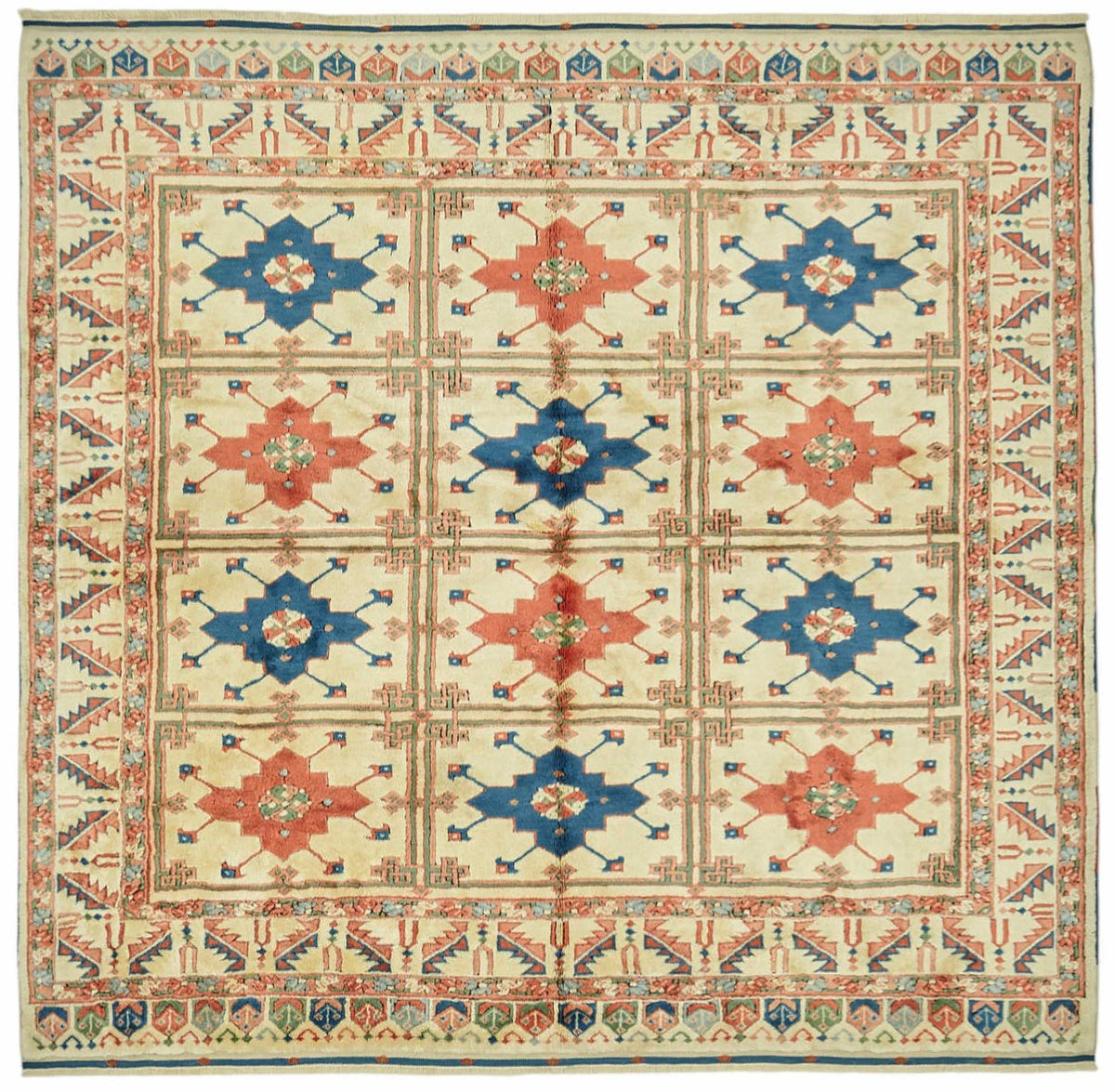 Vamave Krem Lacivert Madalyon Desenli Uşak El Dokuma Halı 232x243 cm